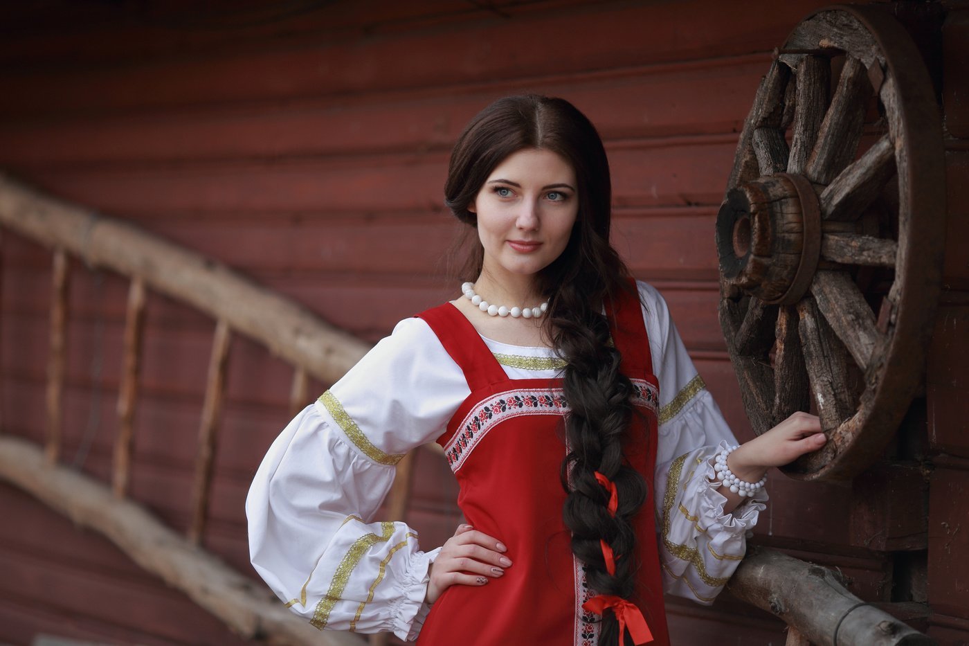 Girls in Slavic costumes in Kitakyushu