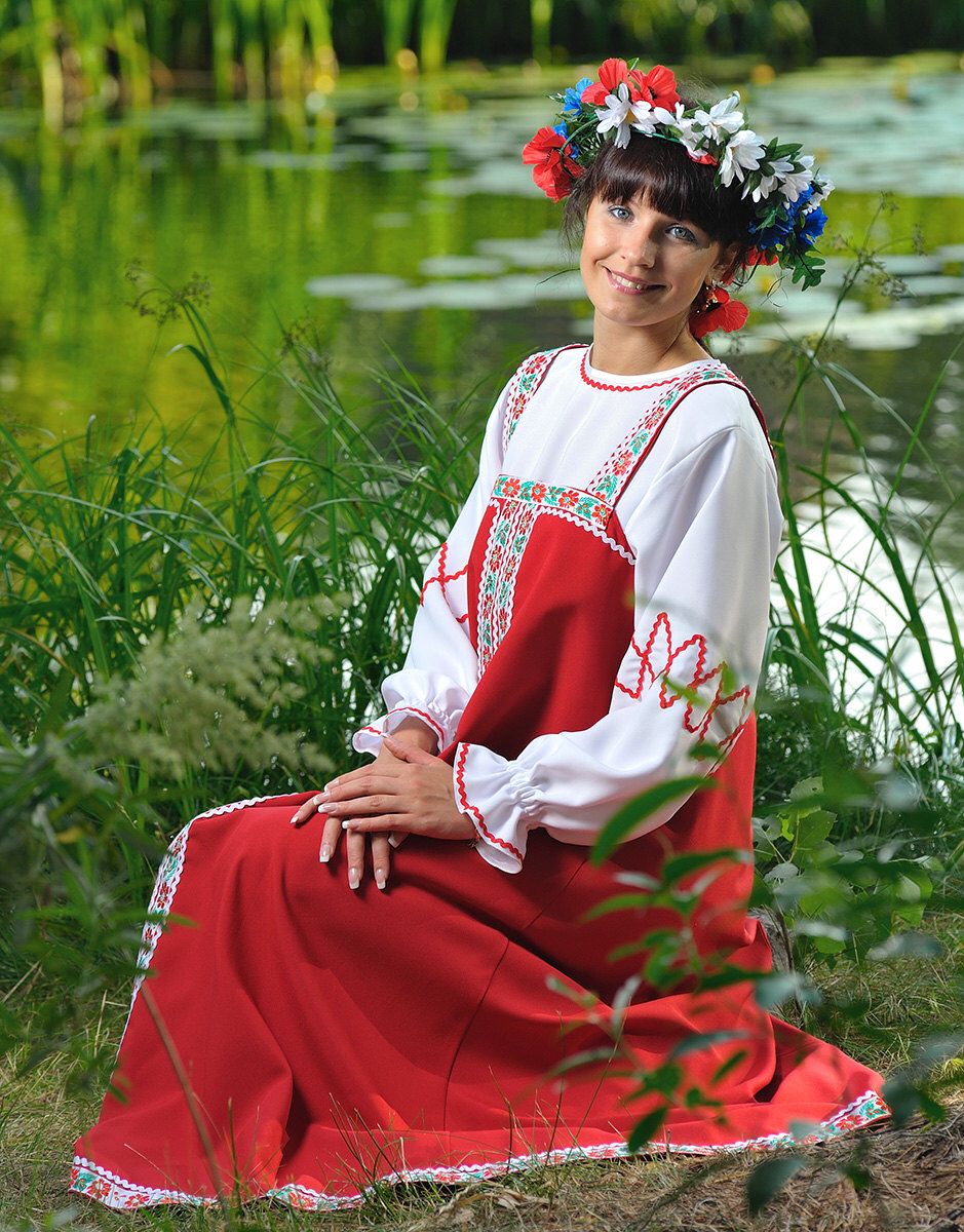 Beautiful girl Girls in Slavic costumes in Kitakyushu