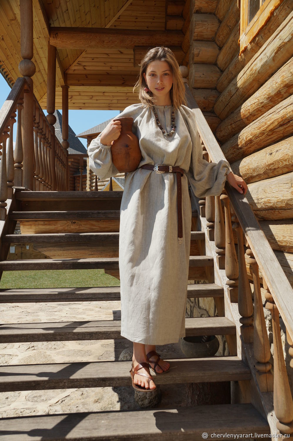 Girls in Slavic costumes in Kitakyushu